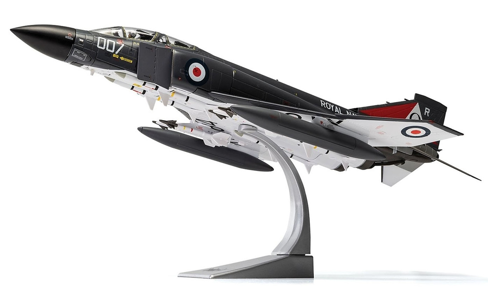 Phantom FG.1 XT864/007R, No.892 NAS, HMS Ark Royal, Noviembre, 1978, 1:48, Corgi 