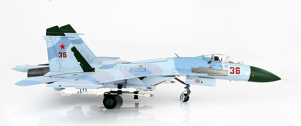 Sukhoi Su-27 Flanker B (Primera Versión) Red 36, Ejército del Aire Ruso, Mar de Barents, 1987, 1:72, Hobby Master 