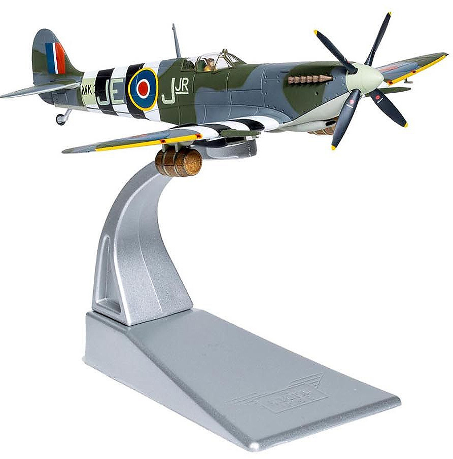 Supermarine Spitfire Mk.IX W/Cdr. J.E. Johnson, 1:72, Corgi 