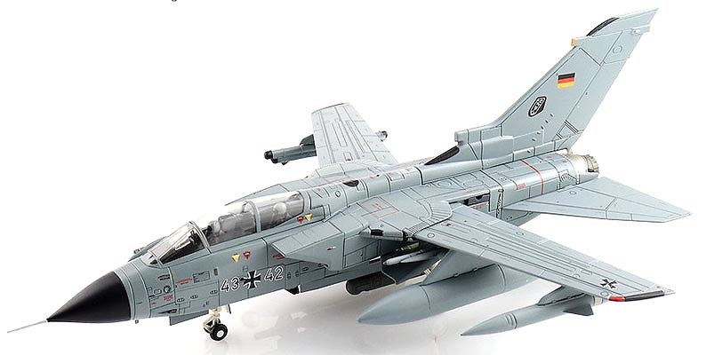 Tornado IDS 43+42, JaboG 33, Luftwaffe, Base Aérea de Norvenich, 2022, 1:72, Hobby Master 