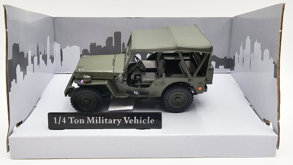 jeep Willys M38A1 NEKAF, con capota de lona, Paises Bajos, 1955, 1:43, Cararama 