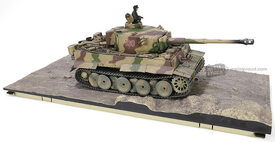 Tiger I, Sd.Kfz.181 PzKpfw VI Tiger Ausf. E.  (producción inicial), 1:32, Forces of Valor