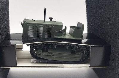 Tractor, S-65, ChTZ Ruso, 1:72, Easy Model