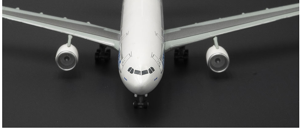 Airbus A330-200, 2011 livery, 1:400, Dragon Wings 