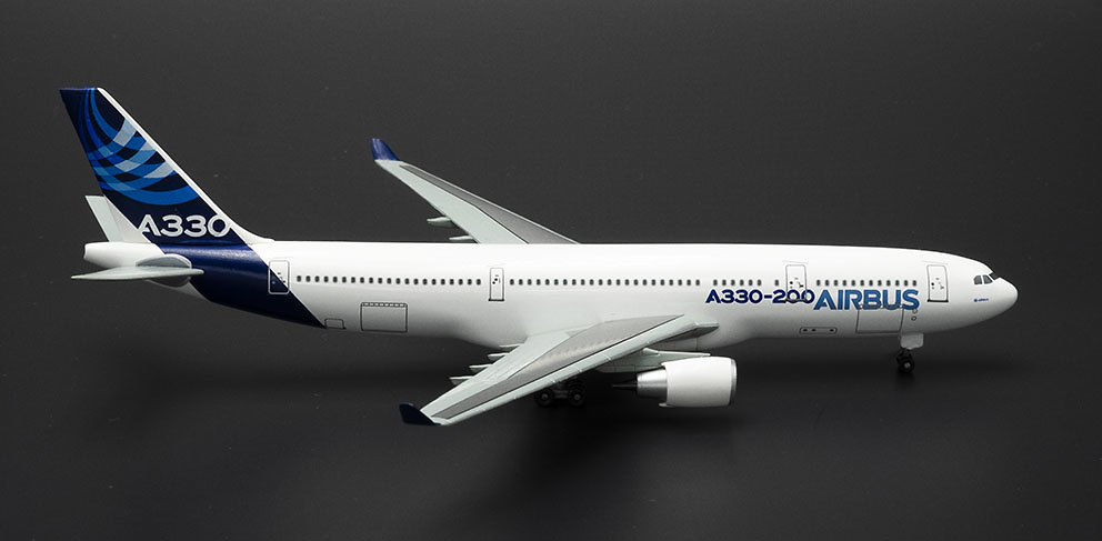 Airbus A330-200, librea del 2011, 1:400, Dragon Wings 