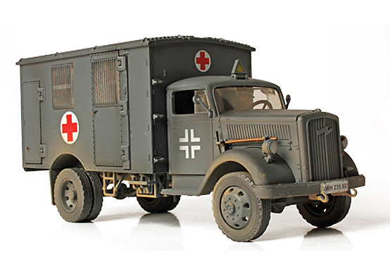Ambulancia Opel 4x4, Ejército Alemán, Francia, 1940, 1:32, Forces of Valor 