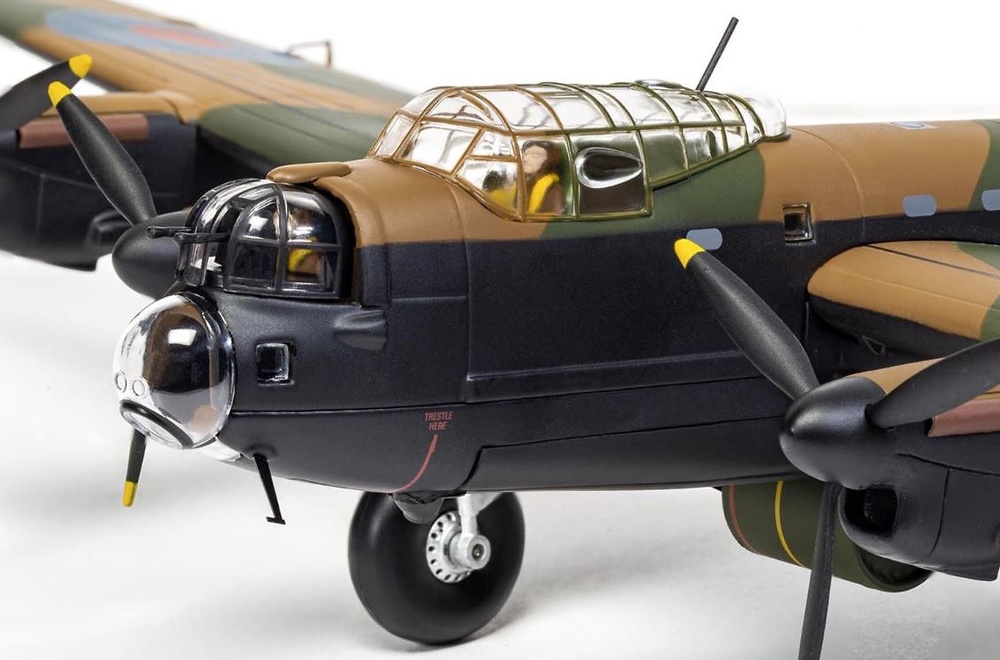 Avro Lancaster BIII Special, AJ-T, 'T-Tommy', 617º RAF, Operación Chastise, 1:72, Corgi 