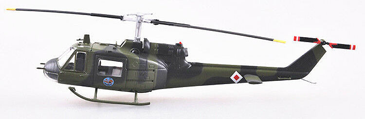 UH-1 Iroquois Huey helicopter US Army 1967 1/72 aircraft no diecast Easy model 