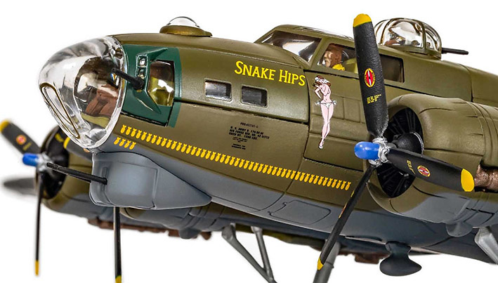 Snake Hips Ltd Edition NEW Corgi AA33320 Boeing B-17G Fortress 42-31713 UX-T 