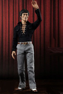 Bruce Lee Movie Icon figura 70s Casual Wear Version, 1:6, Hot Toys 