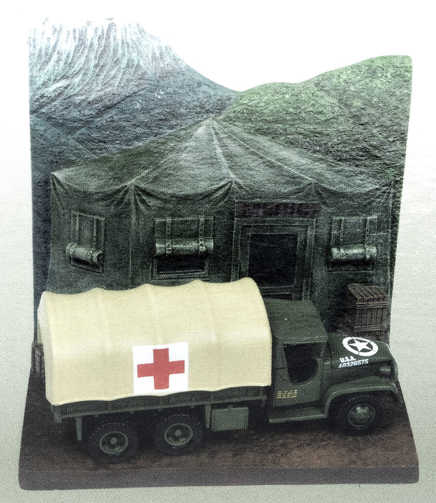 Camión GMC CCKW, 6x6 con tienda de campaña médica, 2ª G.M., 1/64, Johnny Lightning 