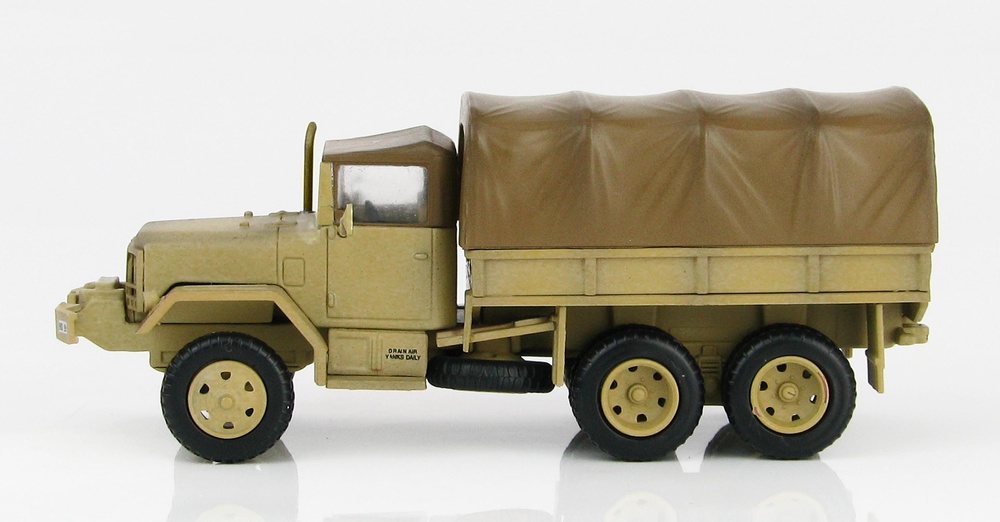 Camión M35 2.5 ton Cargo Truck, US Army, Operación Tormenta del Desierto, Bagdad, Irak, 1:72, Hobby Master 