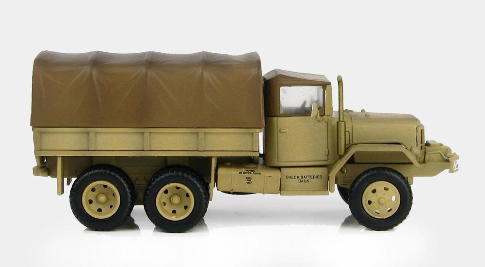 Camión M35 2.5 ton Cargo Truck, US Army, Operación Tormenta del Desierto, Bagdad, Irak, 1:72, Hobby Master 
