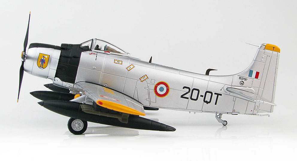 Douglas AD-4 Skyraiders EC-2/20, French Air Force, early 1960s, 1:72, Hobby Master 