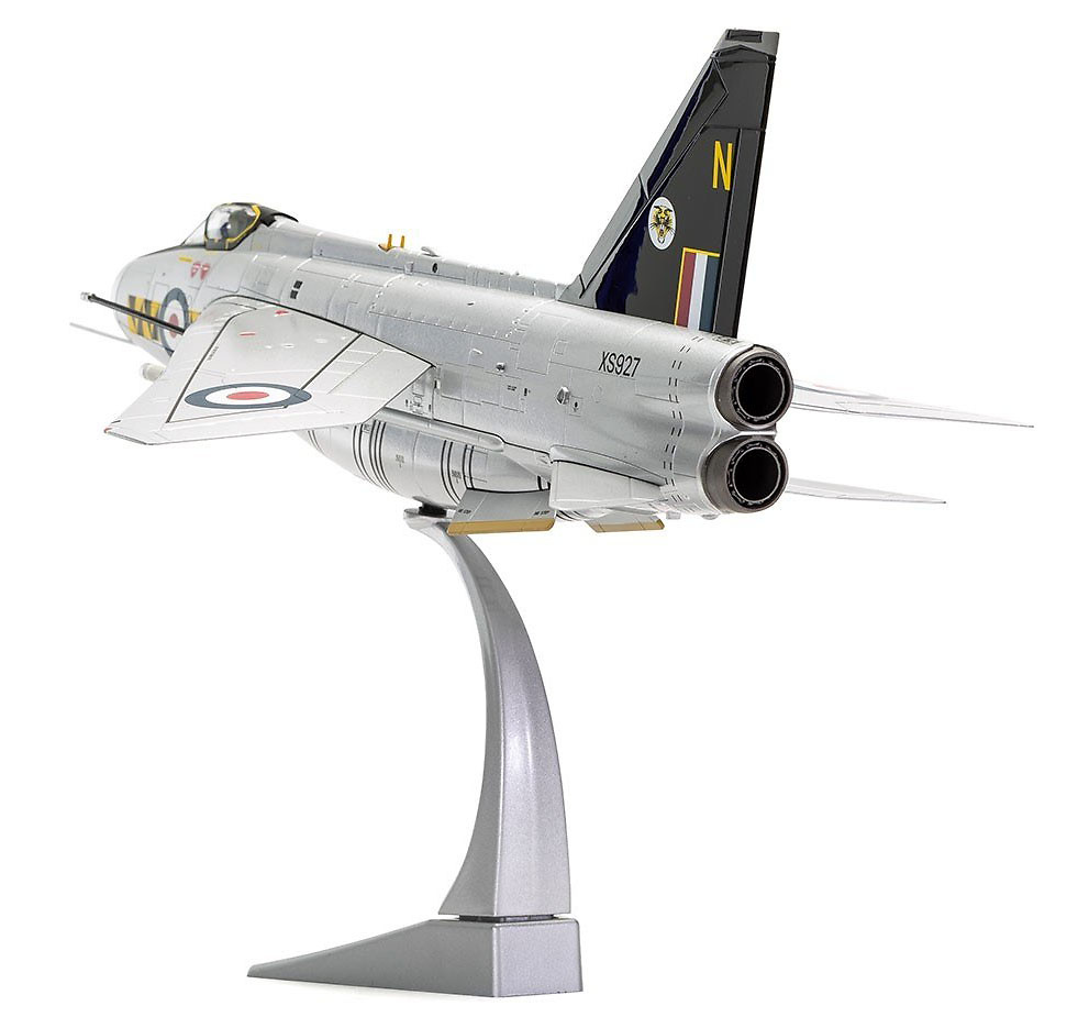 English Electric Lightning F.6 XS927/N, RAF No.74 Squadron ‘The Tigers’, 1:48, Corgi 