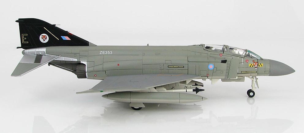 F-4J Phantom ZE353, No. 74 Sqn., RAF, Wattisham, Abril, 1990, 1:72, Hobby Master 