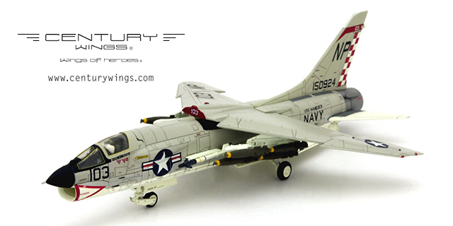 F-8E Crusader U.S.Navy VF-211, Fighting Checkmates NP103, 1:72, Century Wings 