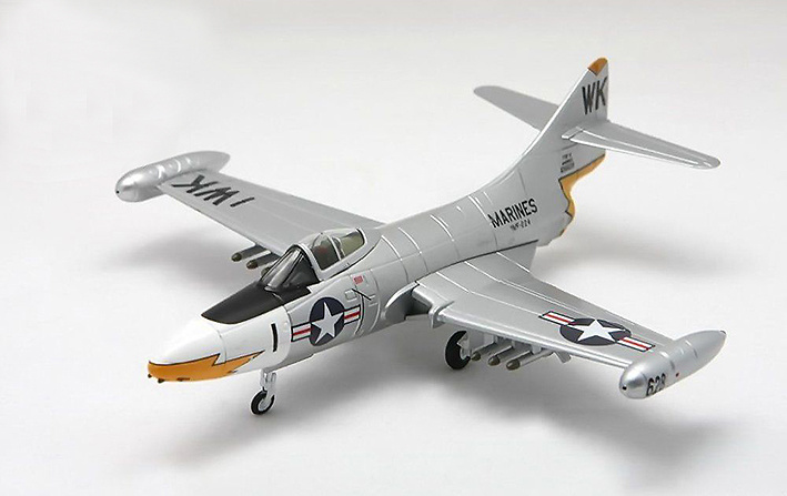 F9F-5 Panther, VMF-224 US Marines 'The Bengals', 1:72, Falcon Models 