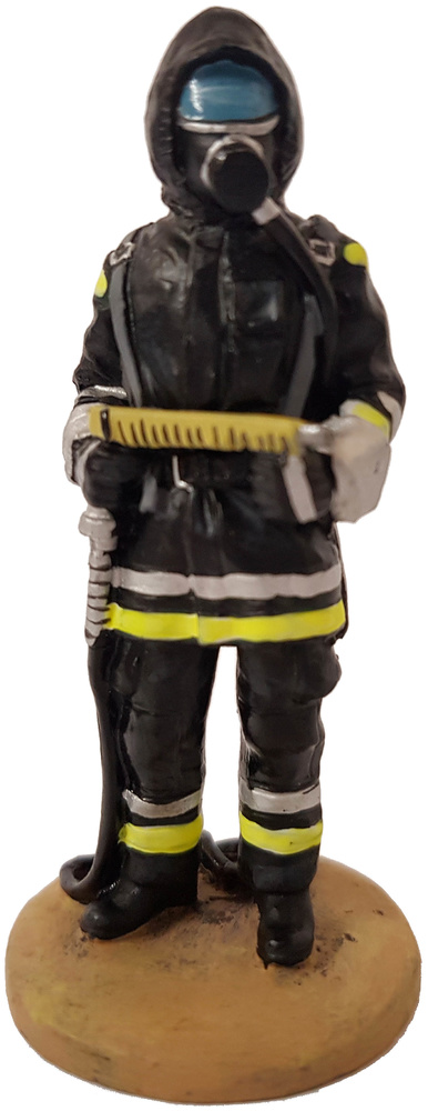Firefighter with flame-retardant suit, Berlín, 2003, 1:30, Del Prado 