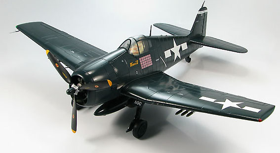 Grumann F6F-5 Hellcat 