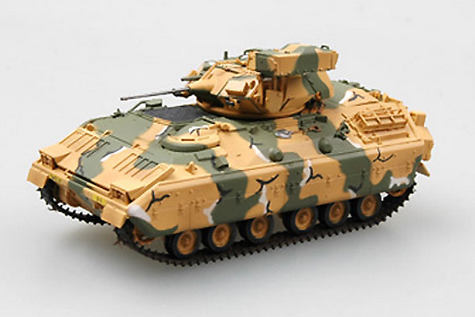 M2 Bradley, Green and Sand Camouflage, 1:72, Easy Model 