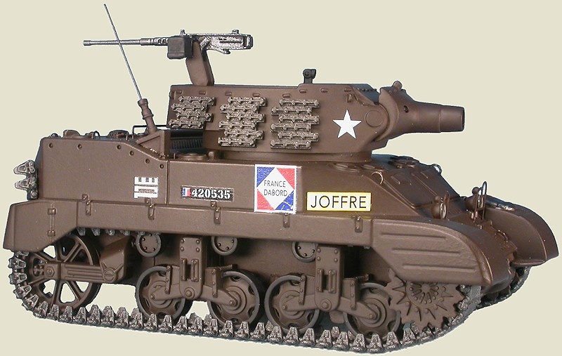 M8 Scott 75 mm Howitzer Motor Carriage, 1e REC - 5e DB, Alsacia, 1944 1:48, Gasoline 