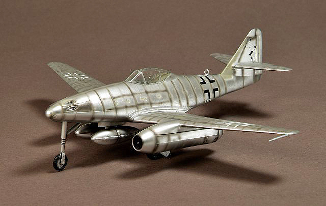 Messerschmitt Me262 A-2a Schwalbe, 1945, 1:72, War Master 