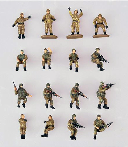 Modern Russian soldiers, tank crew, 1:72, Modelcollect 