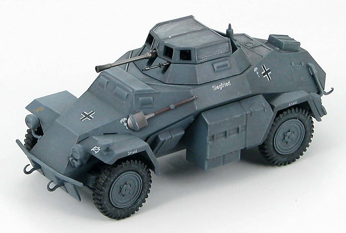 SdKfz 222. Leichter Panzerspahwagen (4X4) 1st Company, 3rd Recon. Battalion, 5th Light Division, North Africa, March 1941, 1:48, Hobby Master 