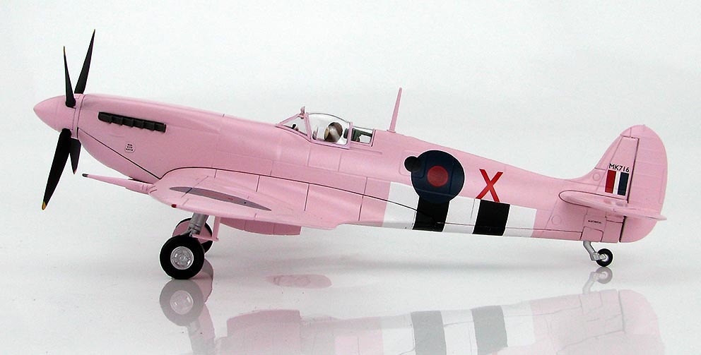 Spitfire FR.IX MK716 