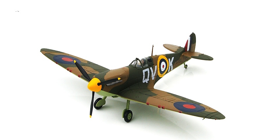 Spitfire Mk.I P9386/QV-K, Sqn. Ldr. Brian Lane OC No. 19 Sqn., Sept 1940, 1:48, Hobby Master 