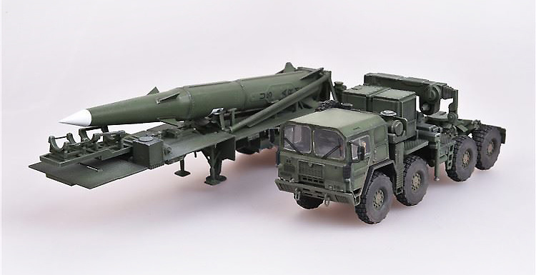 U.S. tractor Army M1001 and Tactile Missile Pershing II, 1st Battalion, Germany, 1988, 1:72, Modelcollect 