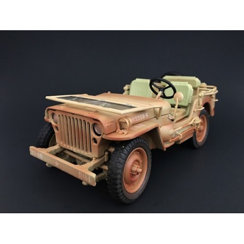 US Army Jeep, desert color (with dirt marks), World War II, 1:18, American Diorama 