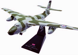 Vickers Valiant V Bomber RAF, 1:144, Amercom 